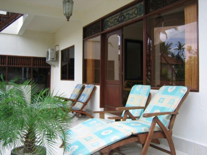 Ombak Putih Bungalows Hotell Nusa Dua  Eksteriør bilde